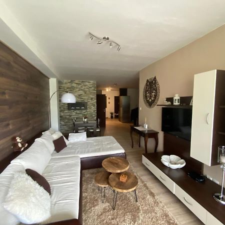 Apartman S Nadhernym Vyhladom Na Tatry Veľký Slavkov Esterno foto