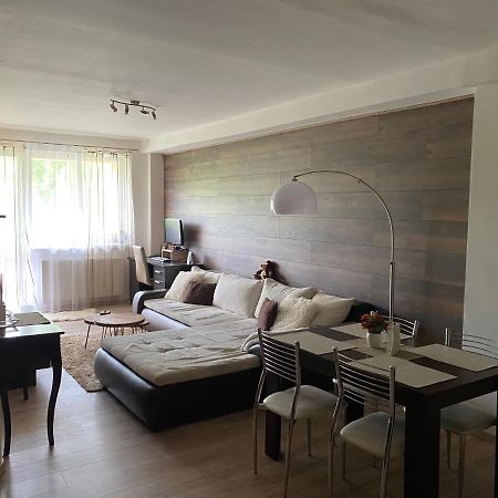 Apartman S Nadhernym Vyhladom Na Tatry Veľký Slavkov Esterno foto