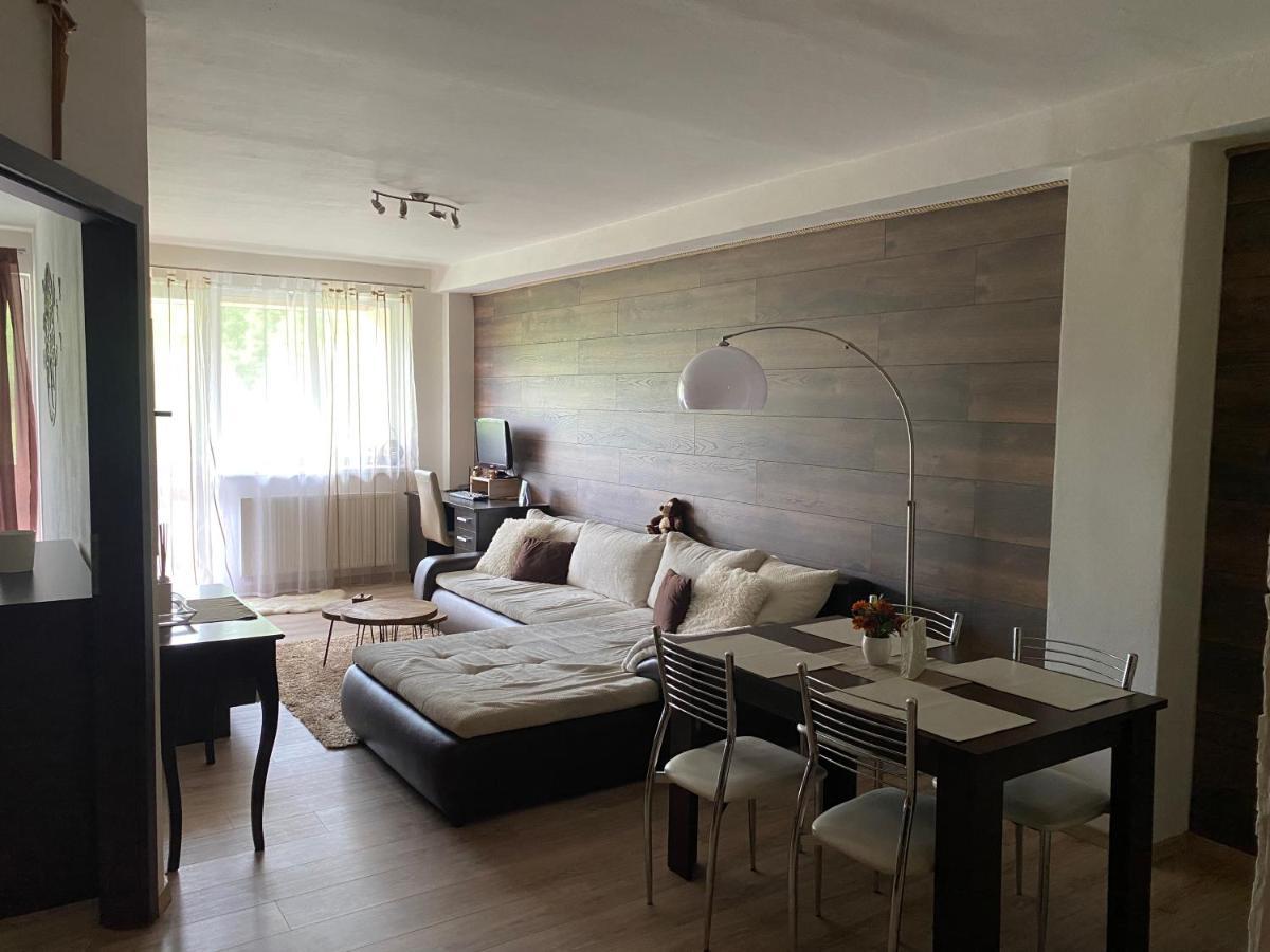 Apartman S Nadhernym Vyhladom Na Tatry Veľký Slavkov Esterno foto